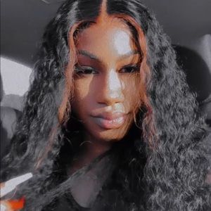 Meet your Posher, Ebony